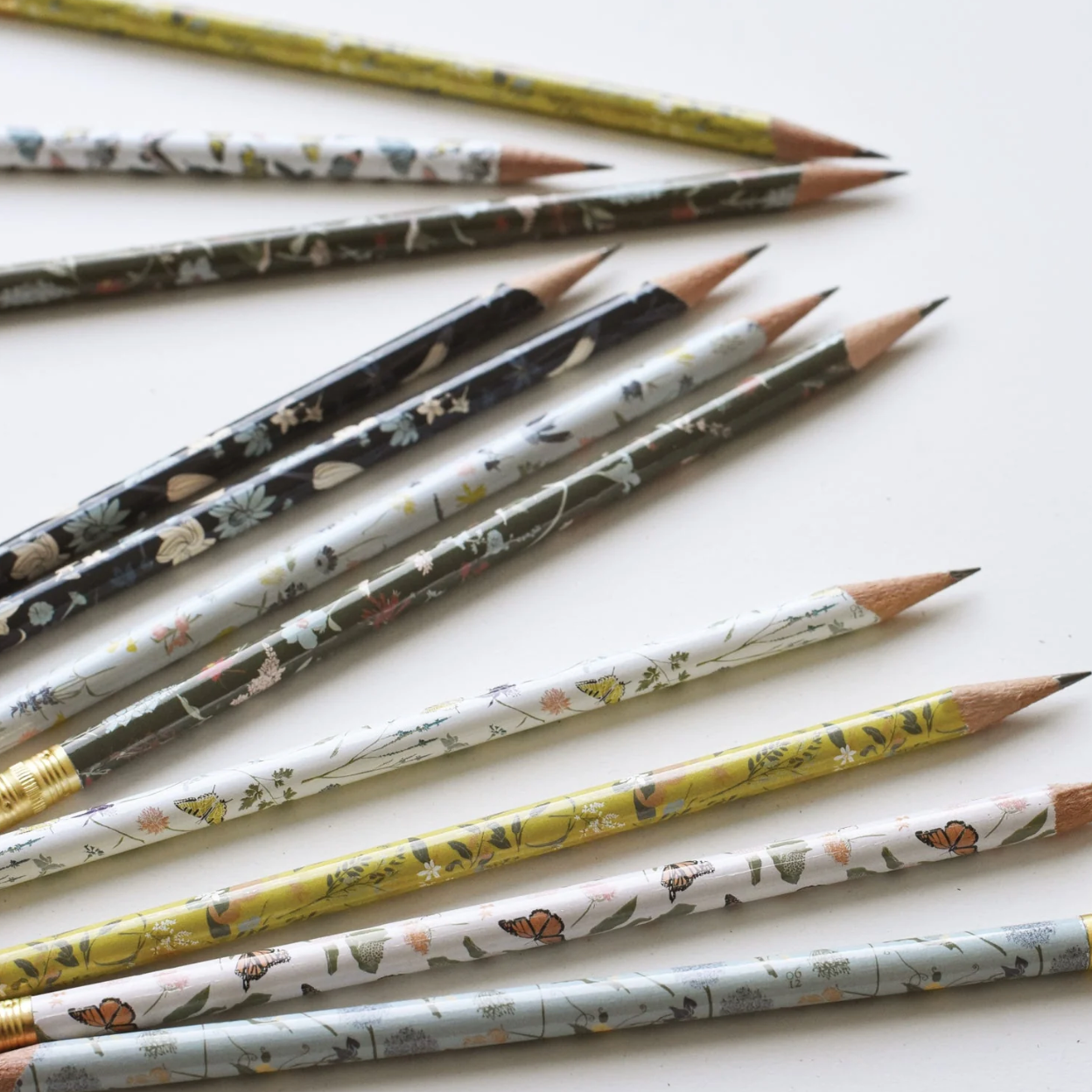 Garden Mix Pencil Terrarium
