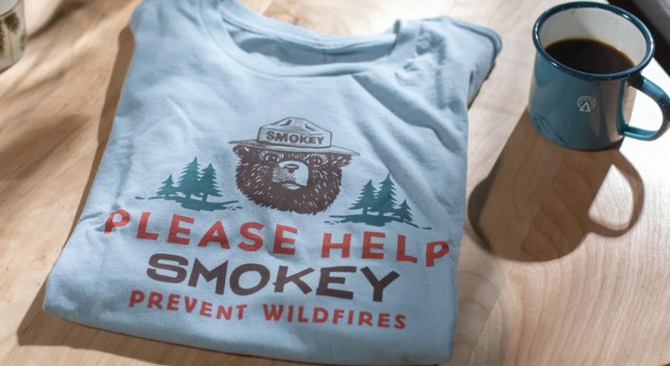 T-Shirts & Sweatshirts