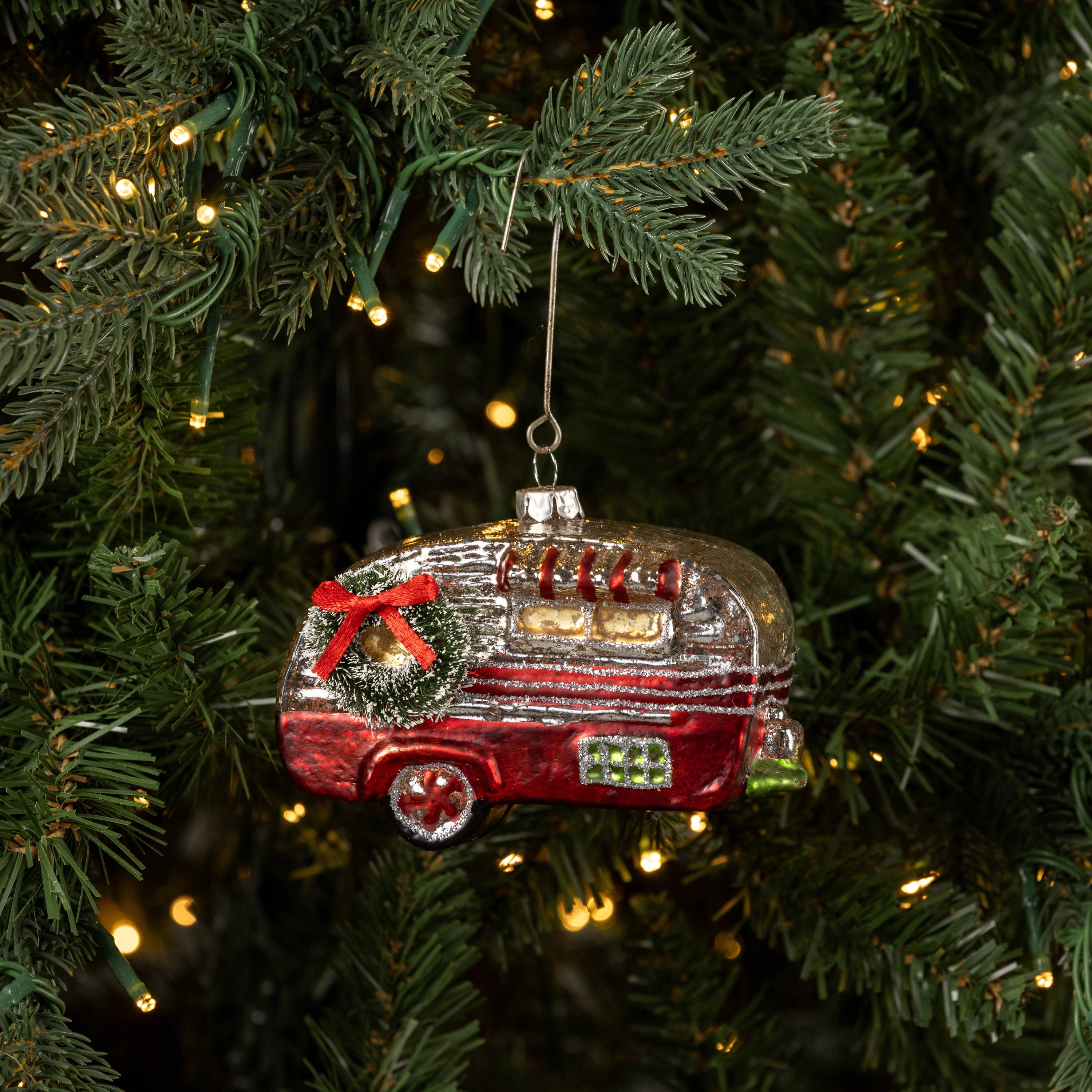 Red Camper with Wreath Ornament